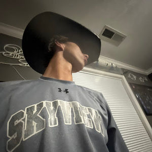 Meet your Posher, Chase